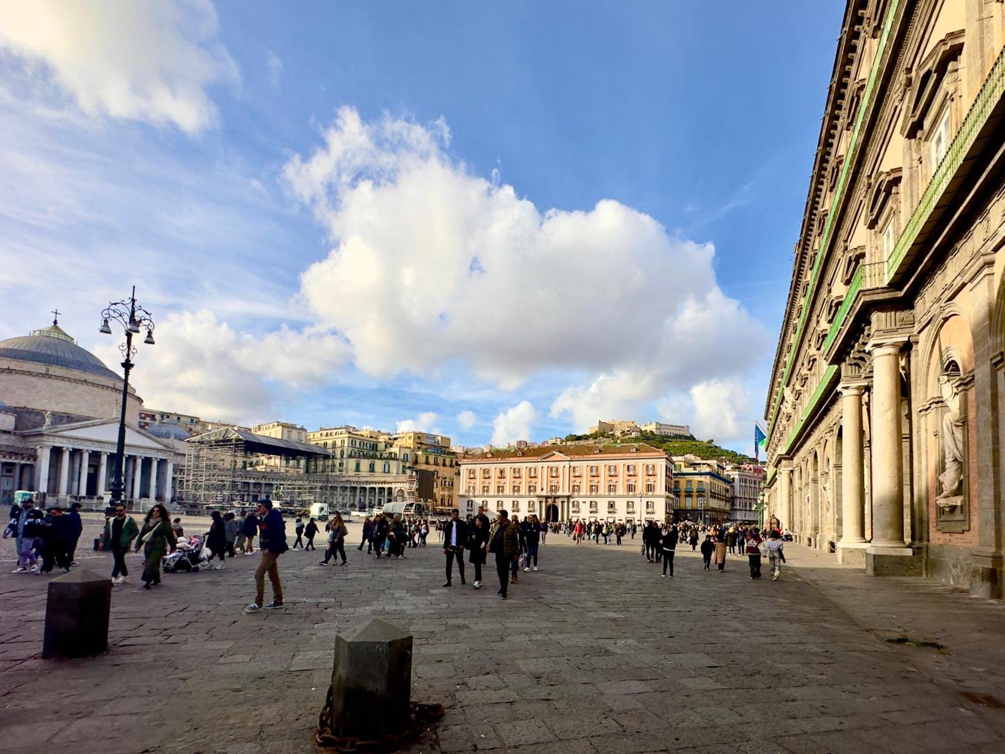 Palazzo Chiatamone Hotel เนเปิลส์ ภายนอก รูปภาพ