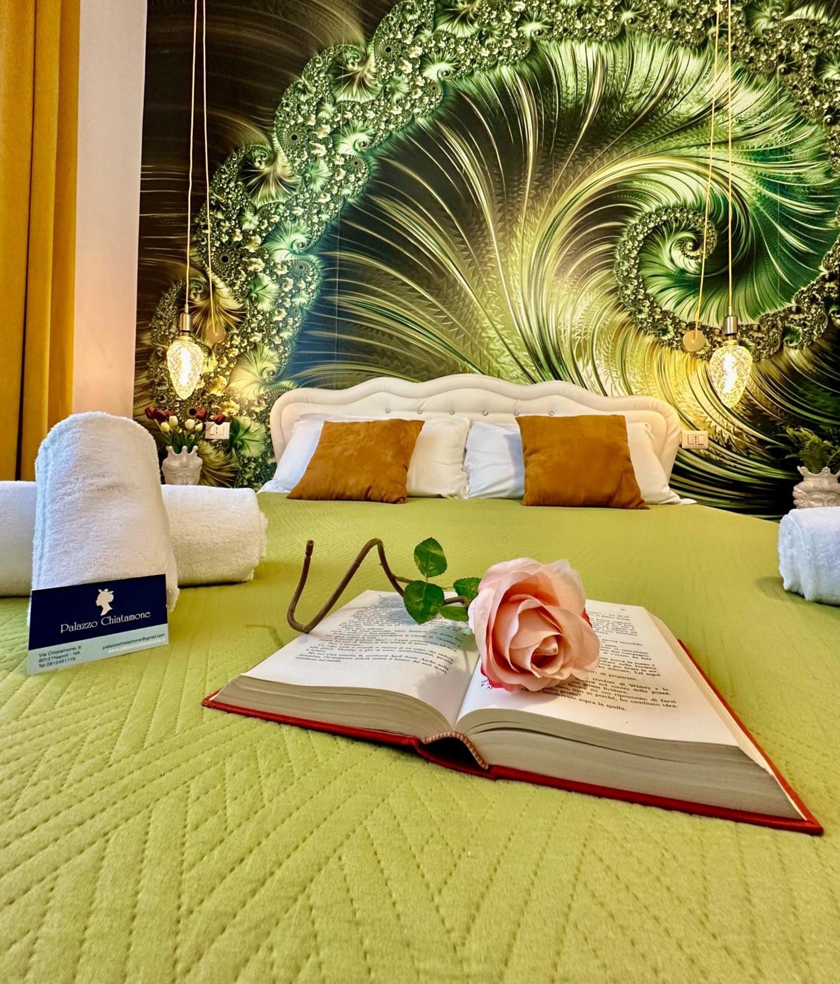 Palazzo Chiatamone Hotel เนเปิลส์ ภายนอก รูปภาพ