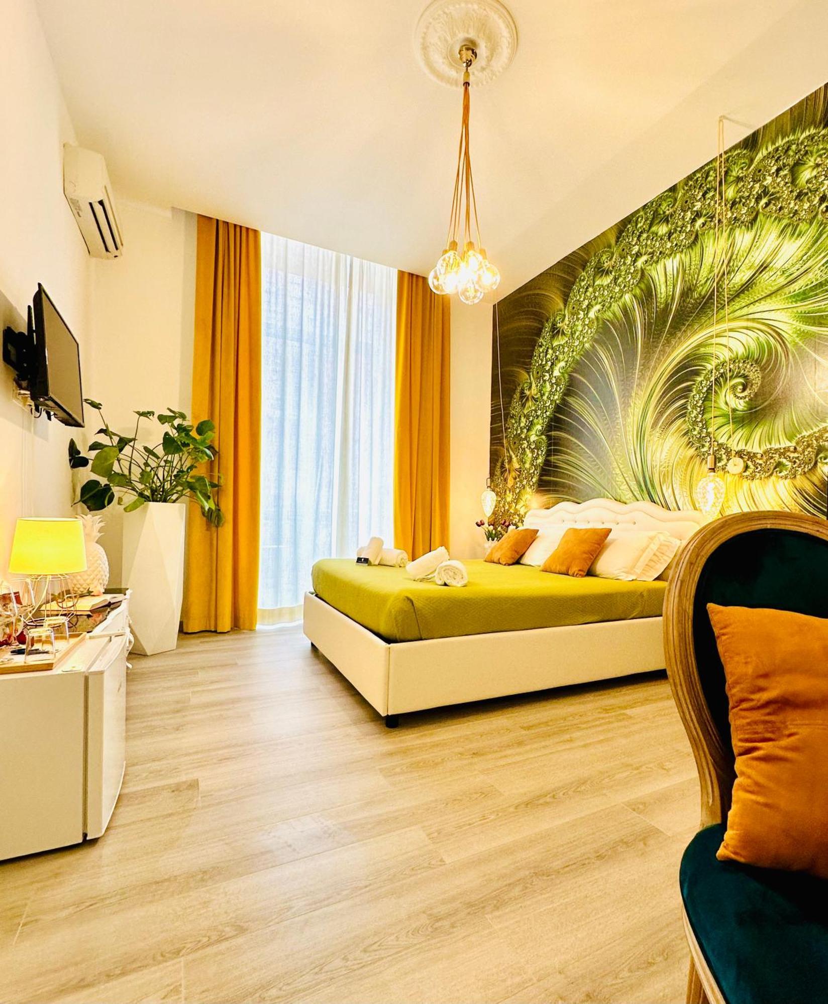 Palazzo Chiatamone Hotel เนเปิลส์ ภายนอก รูปภาพ